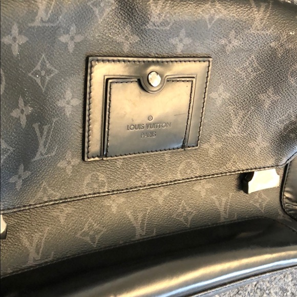 Grey/ Black Authentic Louis Vuitton Messenger Bag - Picture 1 of 4